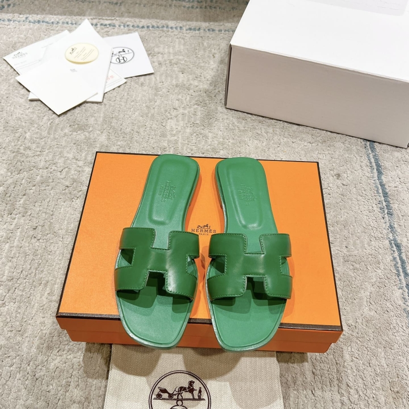H**mes slippers